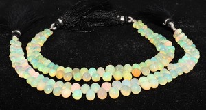 Cuentas de ópalo etíope natural brillante AAA, cuentas lisas en forma de lágrima, ópalo Welo, hilo de cuentas de 8 pulgadas, 4x6 a 5x7 mm, cuentas lisas - Product Image 2