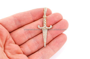 Pendentif unisexe en or massif 14 carats de qualité supérieure, grand poignard avec diamant de laboratoire VVS-VS, breloque exclusive, cadeau idéal pour homme - Product Image 2
