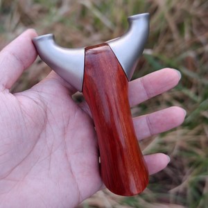 Tirachinas de Madera de Primera Calidad con Banda Elástica Resistente, Agarre Ergonómico, Herramienta de Práctica de Tiro al Aire Libre - Product Image 4