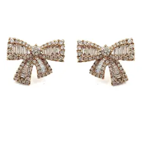 매력적인 OEM/ODM 저렴한 18K 로즈 골드 100% 천연 다이아몬드 파인 쥬얼리 바게트 스터드 나비 귀여운 귀걸이