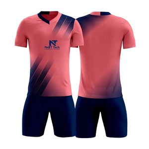 Vêtements de sport confortables pour hommes, uniforme de football 100% polyester, uniforme de football sur mesure pour hommes - Product Image 1