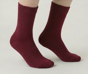 Chaussettes ras du cou pour femmes, couleur bordeaux unie, tricotées, respirantes, pour usage quotidien, longueur standard, automne - Product Image 4