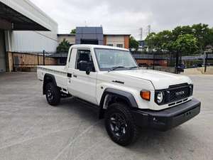 PRÊT À EXPÉDIER – Véhicules d'occasion 2022 en parfait état pour LandCruisers 7 9 SINGLECAB PICKUP EDITION L X V 8 4 5L - Product Image 3