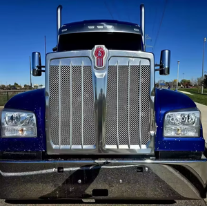 Camion tracteur diesel robuste 6x4, tête motrice, véhicule utilitaire lourd pour la logistique industrielle et le transport de marchandises - Product Image 4