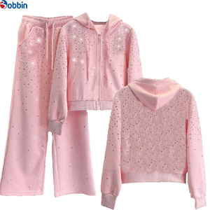 Conjunto de 2 piezas de chándal de invierno personalizado con logo rosa, pedrería en toda la prenda, transpirable, sudadera con capucha oversize y pantalones acampanados, fabricante personalizado - Product Image 6