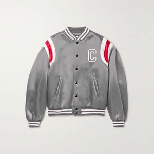 Veste de sport en satin rouge pour homme, col montant avec fermeture boutonnée, broderie lettre C, veste bomber sportive en satin pour homme adulte - Product Image 5