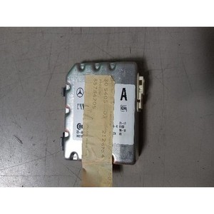 โมดูลกล้องหน้าติดกระจกหน้ารถ E-class (ระบบช่วยเตือนการเปลี่ยนเลน) U A0009050338 - Product Image 2