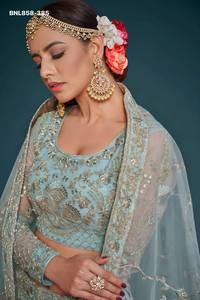 Ensemble Lehenga bleu pastel semi-cousu de qualité supérieure, en tissu filet doux avec broderie intégrale à motif à carreaux, fournisseur indien - Product Image 5