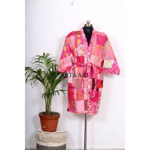 Fabricant et grossiste de kimonos courts matelassés indiens Kantha pour femmes, vêtements vintage, mode de festival, robe en coton faite à la main - Product Image 1