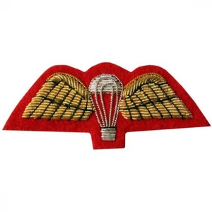 Parches Redondos de Fieltro No Tejido Ecológicos Bordados a Mano con Diseño de Lingotes de Oro Negro para Coser en Sombreros, Boinas, Blazers y Gorras con Visera - Venta al por Mayor - Product Image 1