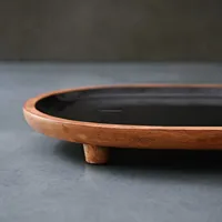 Grande assiette ovale en bois sculptée à la main, noire, pour le service du pain, avec finition émail colorée, design personnalisé, luxe et élégance de haute qualité