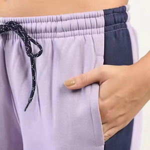 Ensemble de survêtement décontracté personnalisé avec logo OEM, sweat à capuche court et pantalon de jogging pour femme, ensemble deux pièces de qualité économique - Product Image 6
