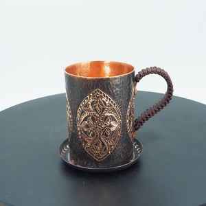 Mug en cuivre martelé à la main gravé, avec poignée tressée, 400 ml, écologique, anti-fuite, style vintage, pour bar et maison, vente en gros - Product Image 1