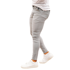 Pantalones de Hombre Slim Fit de Sarga Ajustados Estilo Casual con Frente Plano, Cierre con Cordón y Logo en la Cintura, Pierna Larga - Product Image 1