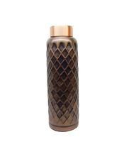 Botellas de cobre, ya que el ácido reacciona con el cobre. El consumo excesivo de cobre puede ser dañino, por lo que úselo con moderación si lo desea.
