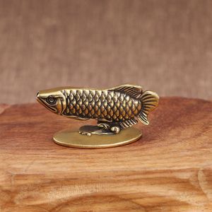 Sculpture de poisson en laiton royal, accent décoratif pour centre de table et décoration intérieure sophistiquée - Product Image 6