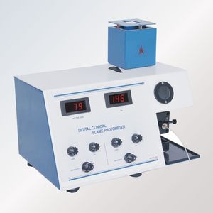 Photomètre à flamme numérique à double canal pour l'analyse du sodium et du potassium - Product Image 1