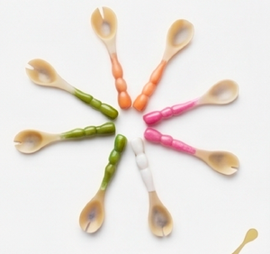 Ensemble de mini-cuillères en corne naturelle avec manche en bambou, poli naturellement avec manche en résine, idéal pour les salades, la vaisselle et l'utilisation en cuisine - Product Image 1