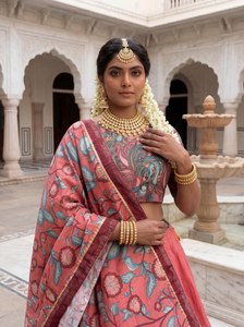 Conjunto de Vestido Étnico Lehenga Choli Dupatta con Estampado Floral Rosa para Mujer, Ropa India y Pakistaní para Bodas y Festivales - Product Image 4