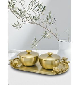 Ensemble de 4 pots en verre à bord doré avec couvercles et cuillères pour servir des collations et des apéritifs lors de fêtes - Product Image 5