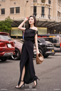 กางเกงขายาวทรงขาบานเอวสูงสีดำสำหรับผู้หญิง ดีไซน์ผ่าหน้า แต่งผ้าคลุมด้านหน้า สไตล์ Palazzo ลำลอง ใส่ทำงานได้ ยี่ห้อ ELOWEN - Product Image 3