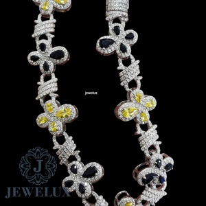 Nouveau Bracelet Tennis de Luxe Premium pour Femme avec Diamants Ronds et Fermoir Élégant Sûr, Disponible à Prix Export - Product Image 3