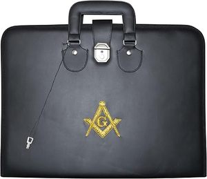 Estuche para Mandil y Collar Masónico Negro con Asa, Emblema Bordado de Maestro Masón |   Bolsa de Transporte para Portafolio de Arte - Product Image 6