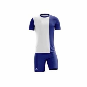 Uniformes de Fútbol de Poliéster Personalizados con Nuevo Diseño, Uniformes de Fútbol Lisos Transpirables Sublimados Personalizados de Último Diseño - Product Image 3