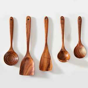 Juego de Utensilios de Cocina de Madera de Teca de 5 Piezas, Hechos a Mano, Espátulas Curvas y Cucharón para Sopa, Aptos para Sartenes Antiadherentes - Product Image 5