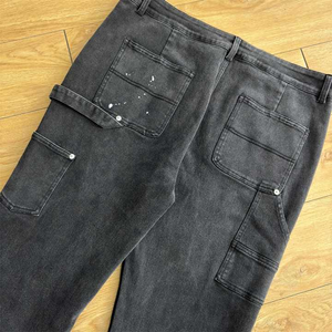 Nouveau pantalon cargo en jean streetwear personnalisé, style charpentier, coupe ample, avec peinture graffiti, délavé à l'acide vintage et coupe évasée - Product Image 2