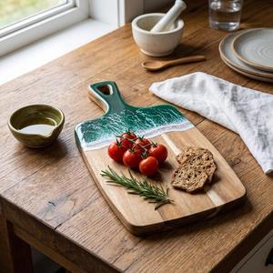 Planche à découper artisanale en bois et résine de qualité supérieure, planche à découper en bois naturel pour la préparation des aliments - Product Image 3