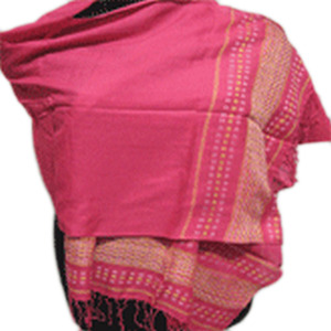 Écharpe longue en acrylique tricoté Dobby uni pour femme, design Lowellcraft, collection printemps - Product Image 3