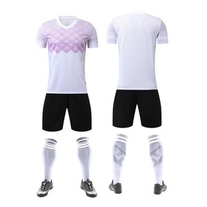 Tenue de football de qualité supérieure pour l'exportation, kit respirant en tissu haute performance, vêtements d'équipe avec service de personnalisation OEM ODM - Product Image 3