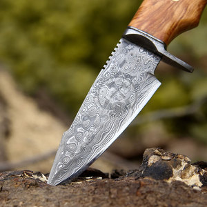 Couteau de chasse et de dépecage artisanal en acier Damas, lame fixe de 10 pouces, manche en bois de rose, garde-lame Damas, pointe clip, ambidextre - Product Image 4