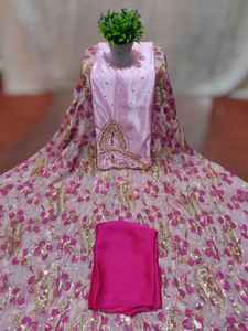 Tela de chifón somalí Fransawi Dirac de lujo 2026 con cuentas tubulares y pedrería sobre un patrón floral para prendas de fiesta - Product Image 3