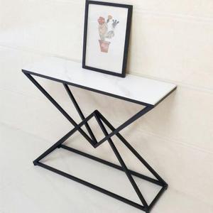 Elegante mesa consola de metal con estructura contemporánea para recibidor, pasillo, salón, interior del hogar. - Product Image 5