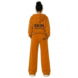 EKIN IMPEX Conjunto de Sudadera y Pantalón Vintage de Dos Piezas en Naranja Quemado con Lavado Mineral, con Pedrería, Sudadera con Capucha Corta de Corte Holgado con Cremallera Completa y Pantalón de Pierna Ancha con Bajo Deshilachado - Product Image 4