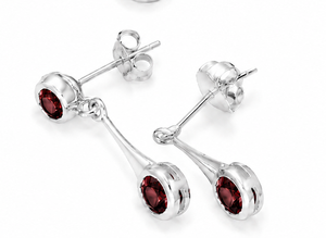 Boucles d'oreilles pendantes en argent sterling avec grenat rouge, boucles d'oreilles pendantes en argent 925 avec grenat rond, cadeau pierre de naissance de janvier pour elle - Product Image 1