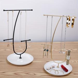 Soporte de joyería con marco curvo y doble barra, bandeja para relojes y pulseras, base antienredos para exhibición de collares, para un almacenamiento elegante - Product Image 4