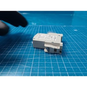 Protecteur de circuit Fuji CP31FM/3 CP31F-M003, utilisé comme pièce détachée pour équipement semi-conducteur d'époque - Product Image 1