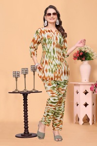 High Quality Mix Printed Women Co ord Set Poly Rayon Round Neck Two Piece Loungewear Set For Women Casual Summer Pant Suit - Product Image 2
