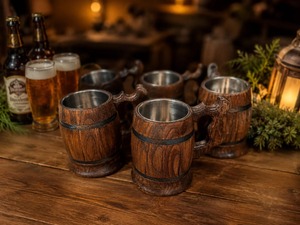 Chope à bière viking en bois artisanale : Chope rustique viking avec doublure en acier inoxydable - Product Image 1