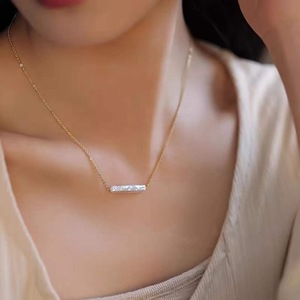 Collier polyvalent en argent 925 de style baroque avec perle d'eau douce naturelle, design simple et style cool, chaînes fines par Ins - Product Image 1