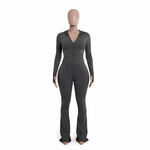 Conjunto de dos piezas para mujer: Sudadera con capucha y chaqueta acampanada con cremallera, pantalones ajustados acampanados, chándal de jogging de longitud completa - Product Image 2