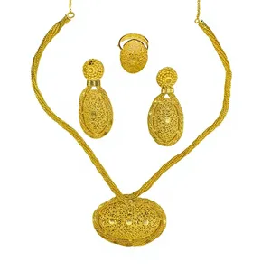 ALANKEET CREATIONS Conjunto de Collar y Pendientes de Latón con Baño de Oro Amarillo y Cadena de Caja de Flores Estilo Bijoux Nigeriano para Mujer, Ideal para Bodas y Fiestas - Product Image 2