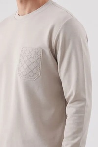 บริการ OEM เสื้อสเวตเชิ้ตแบบสวมหัว คอโอ ทรงปกติ ผ้าฝ้ายฟลีซบุซับใน น้ำหนักเบา ระบายอากาศได้ดี สีพื้นเรียบ สำหรับฤดูหนาว - Product Image 5