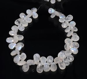 Perles de pierre de lune arc-en-ciel naturelle blanche facettées en forme de poire AAA 9x13 MM, Briolette de pierre de lune, Perles de pierre de lune facettées en forme de poire de 10 pouces - Product Image 3