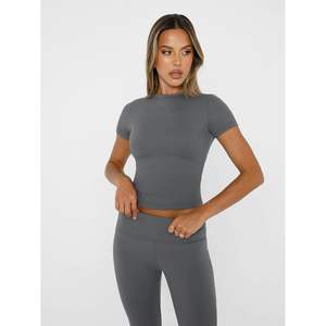 Trendy Damen Queen für Lounge 2-teilige Casual Y2K Outfits Kurzarm-Kurz oberteile mit Fold Flare Pants Trainings anzügen - Product Image 4