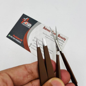 Pinzas para Cejas Puntiagudas Inclinadas de Color Marrón Oscuro, Pinzas para Dar Forma a las Cejas de Acero Inoxidable con Logotipo Personalizado, Pinzas con Resorte de Doble Acción - Product Image 6