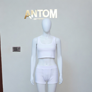 ชุดเซ็ตเสื้อครอปท็อปและกางเกงจ็อกเกอร์ขาสั้นผ้าถักลำลองสีพื้นสำหรับผู้หญิงปี 2024  แบบสองชิ้น พร้อมเสื้อยืดปักโลโก้ตามสั่ง ผ้าฝ้าย 100% - Product Image 2